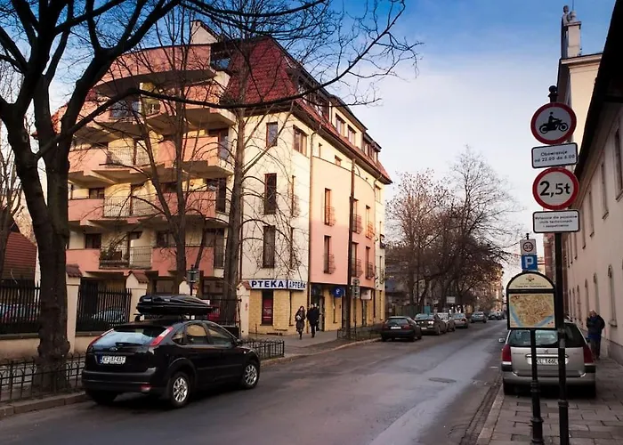 三一公寓 * 克拉科夫